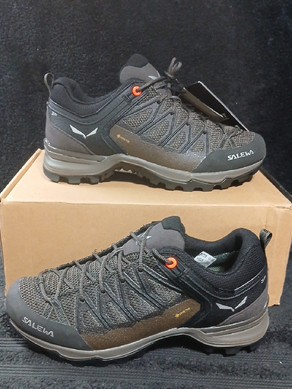 SALEWA MOUNTAIN TRAINER LITE GTX  GORE-TEX . (NWT) WOMENS SIZE-8